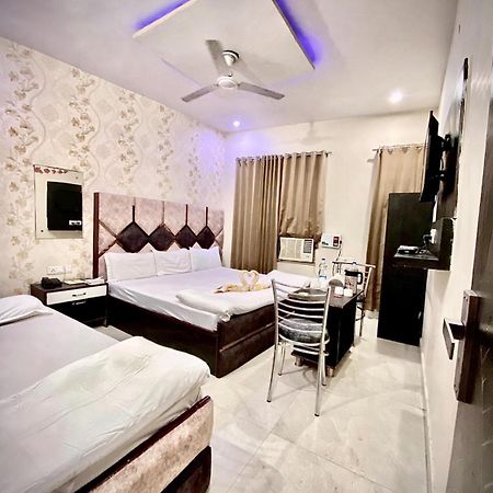 Swaran Hotel Amritsar Eksteriør billede