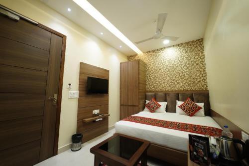 Swaran Hotel Amritsar Eksteriør billede