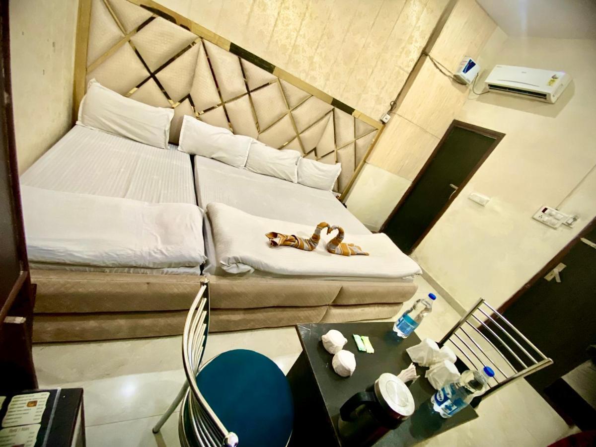Swaran Hotel Amritsar Eksteriør billede