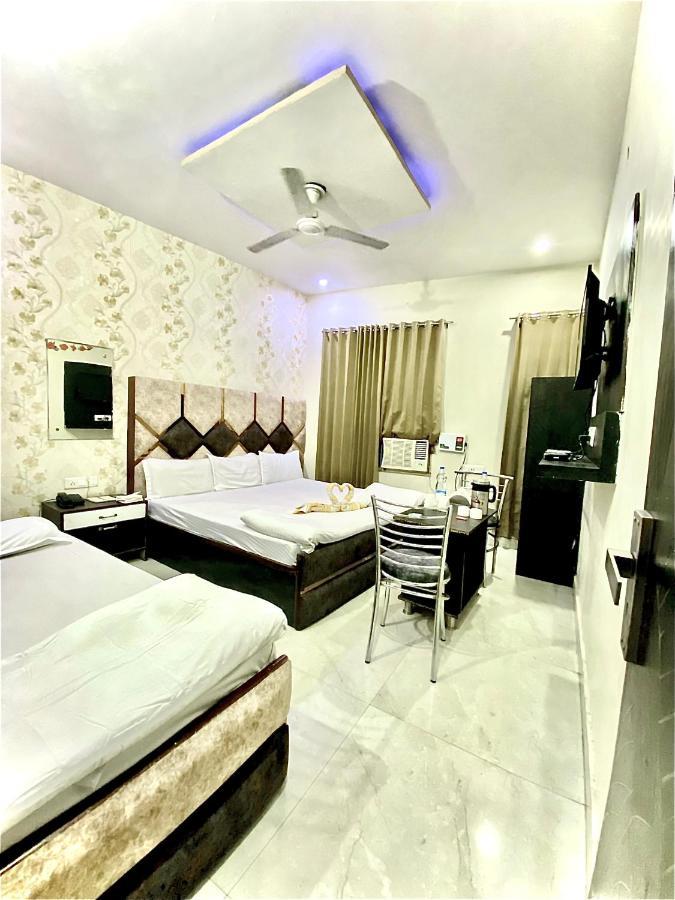 Swaran Hotel Amritsar Eksteriør billede