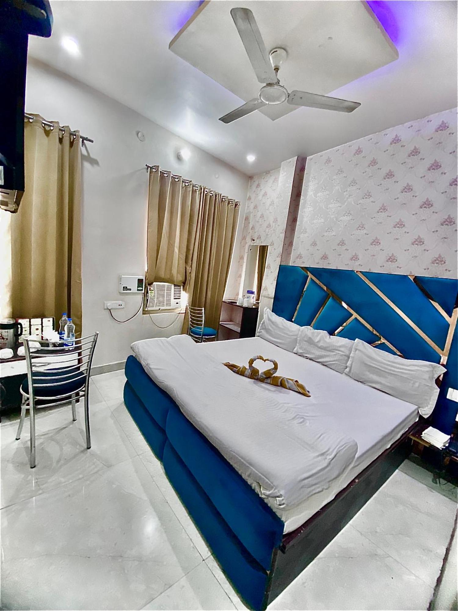 Swaran Hotel Amritsar Eksteriør billede